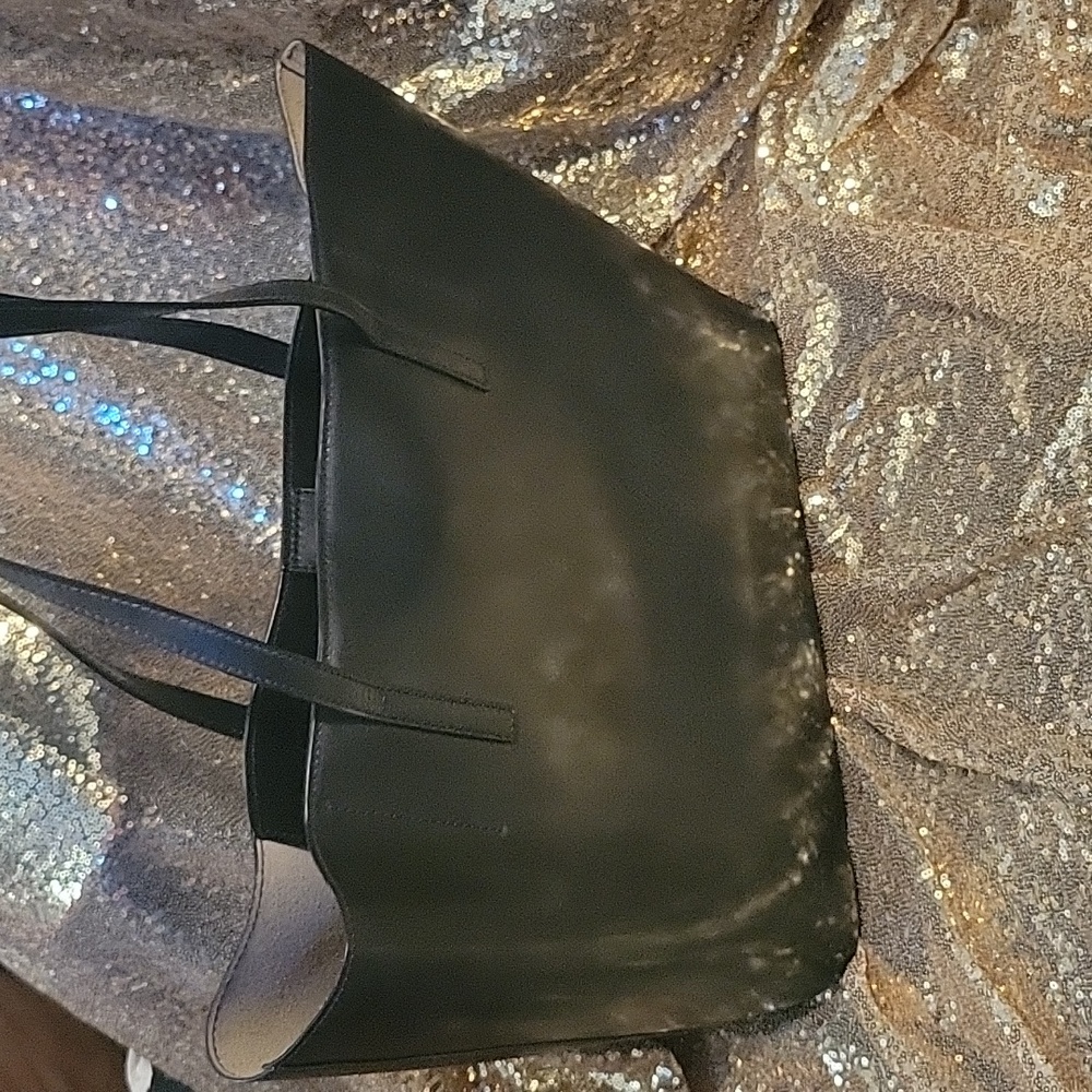 Large Tote - image 4